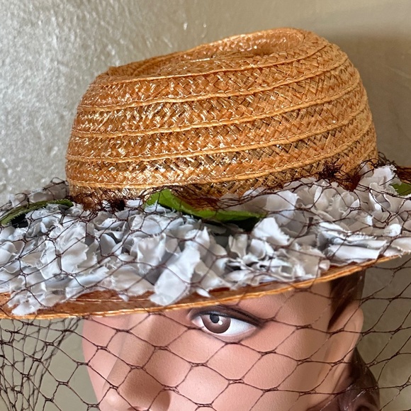DELIGHTFUL 1940s\' GOLD COLORED STRAW FEDORA - BLUE FABRIC FLOWERS + BROWN VEIL main image 9